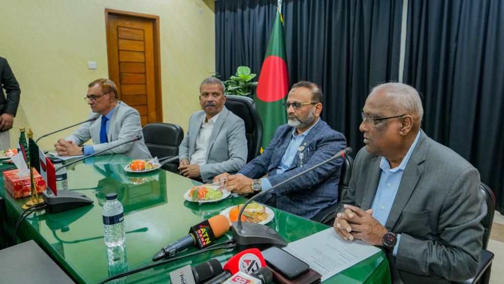 Singer Bangladesh losses swell